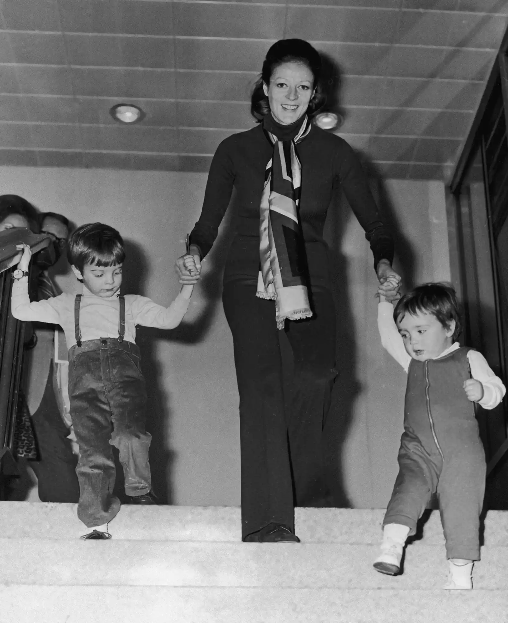 Maggie Smith with kids