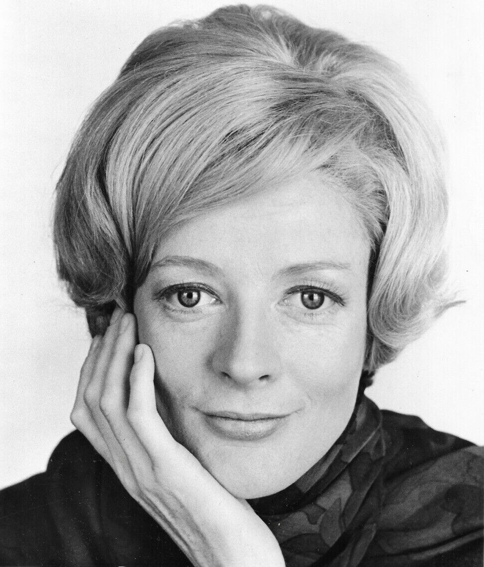 Maggie Smith: A Legendary Life Remembered (1934-2024)